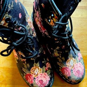 RARE Dr. Martens Black Victorian Floral Boots